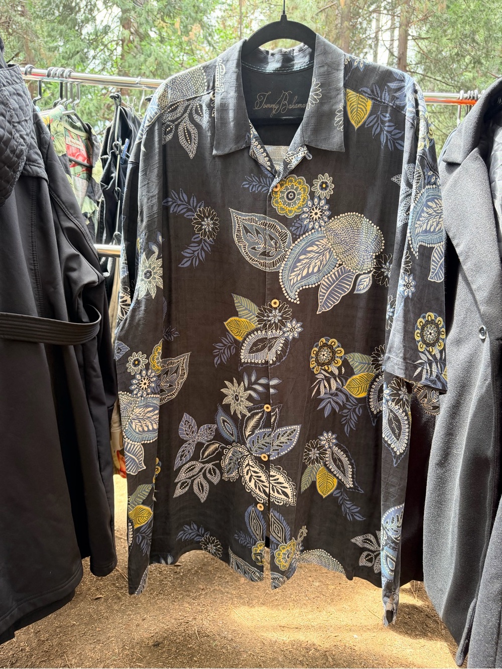 Tommy Bahama Black Floral Short-Sleeve Casual Shirt